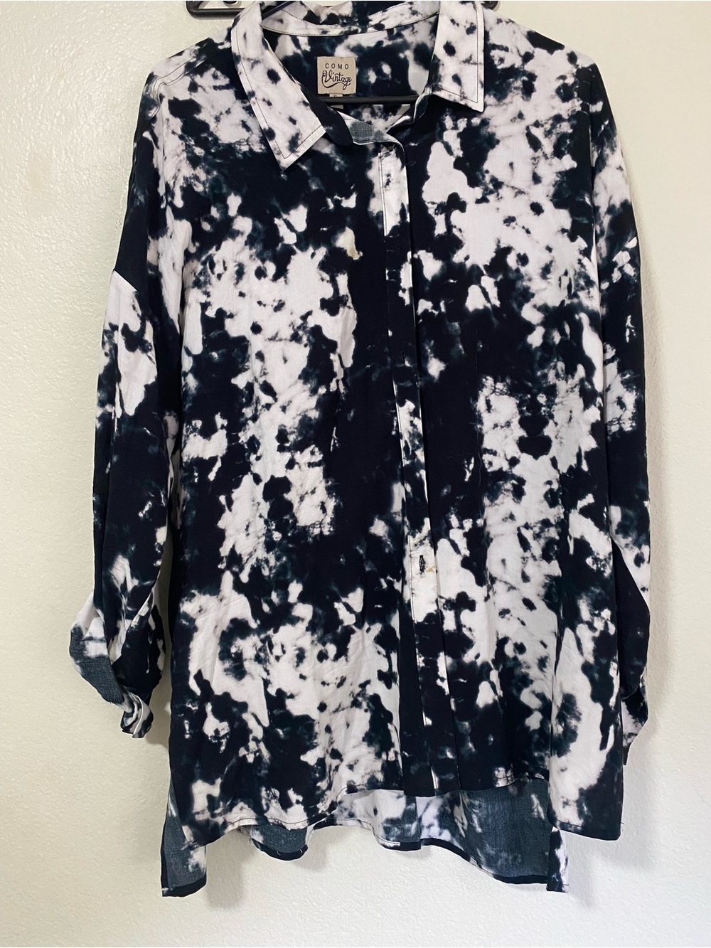Como Vintage Black & White Tie-Dye Button-Down Shirt